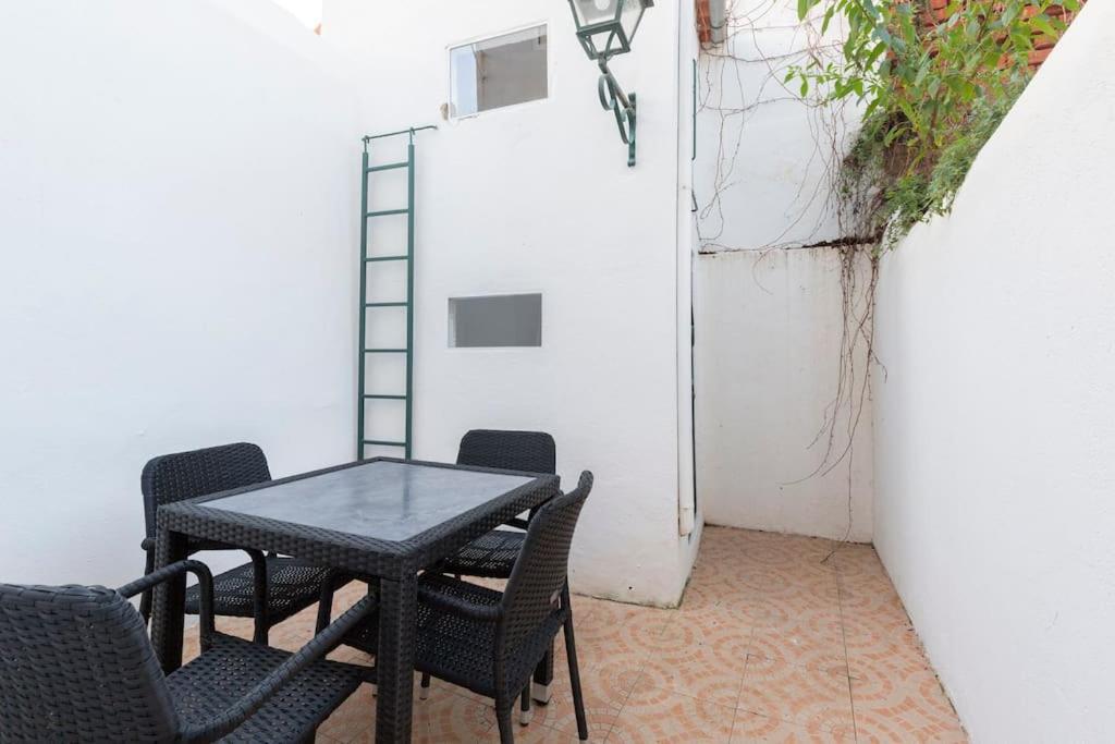 Borga Sunny Terrace Apartment Lissabon